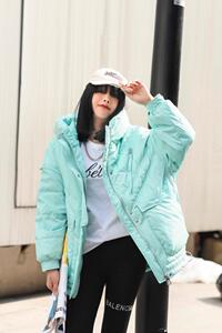 2021新款羽绒服 95白鸭绒 洗面料 刺绣字母图片