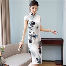 2023春夏季新款设计简约优雅大方中长款专柜品质真丝旗袍连衣裙，女装连衣裙，小荷流