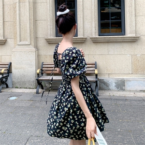 夏季新款方领碎花连衣裙短款B190-82376-P100-K148图片