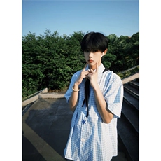 蓝色泡泡纱短袖衬衫男女夏季设计感纽扣格子衬衣休闲情侣外套，男装T恤，星座506A