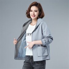 女士纯棉短款外套2021春秋季新款韩版时尚连帽拉链全棉上衣妈妈装，女装短外套，伊满意