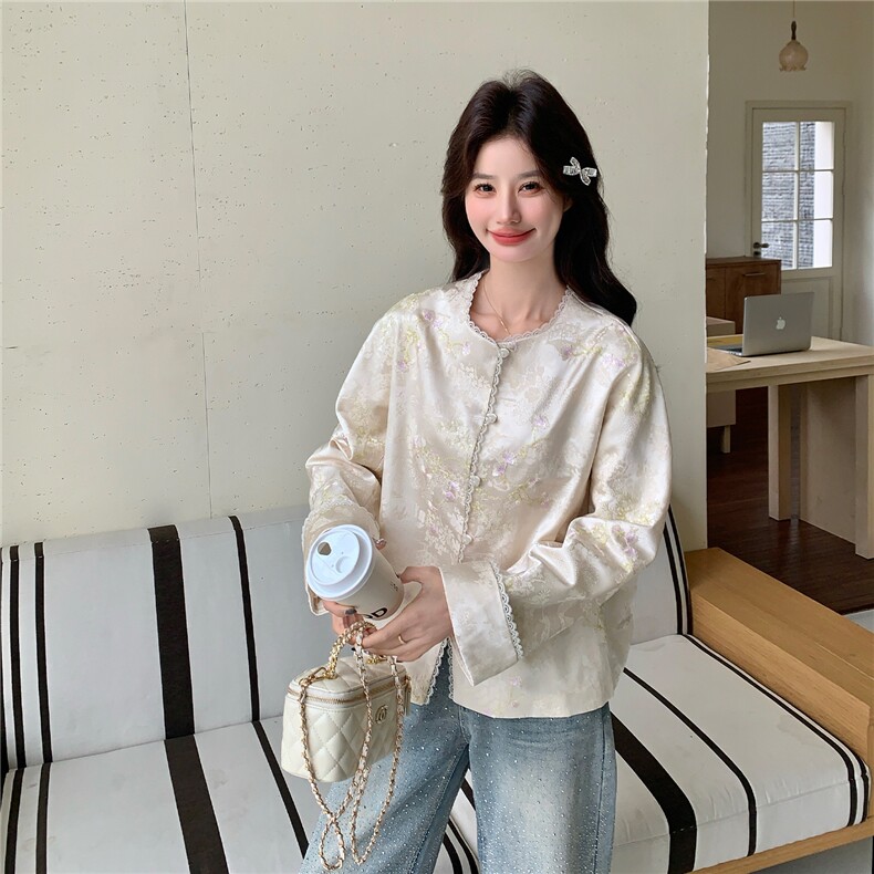 新品~~重工刺绣风短款外套W672P195K318,女装短外套,2C209