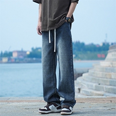 深蓝色