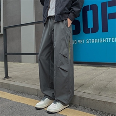 灰色