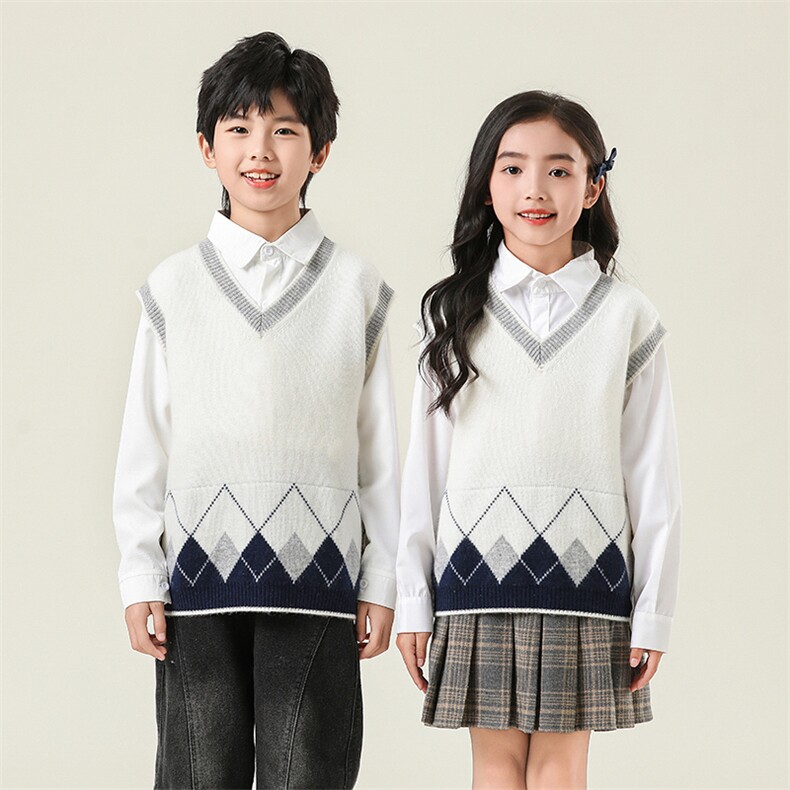 时尚百搭学院风男女童羊绒马甲背心,童装儿童羊绒衫,艾米娇羊绒
