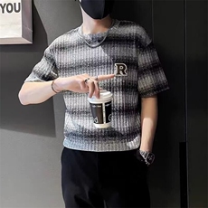 灰色