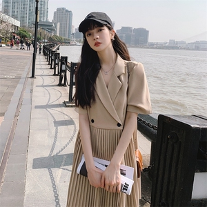 甜酷风盐系西装连衣裙女春夏2025年新款夏装设计感又a又飒百褶裙图片