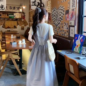 【现货】蓝色条纹露背吊带连衣裙2C158-8651-P115-K168图片