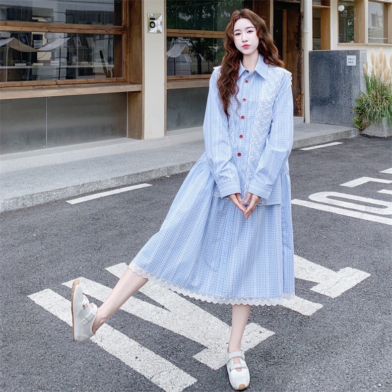 减龄少女感条纹蕾丝拼接连衣裙2025秋季气质日系温柔甜美风衬衫裙图片