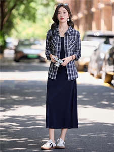 韩系衬衫吊带穿搭休闲套装裙女2025夏秋爆款气质显瘦时尚两件套潮图片