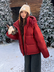 红色休闲连帽短款羽绒服女2024冬新款韩系时尚加厚保暖白鸭绒外套，女装羽绒服，蝶眷