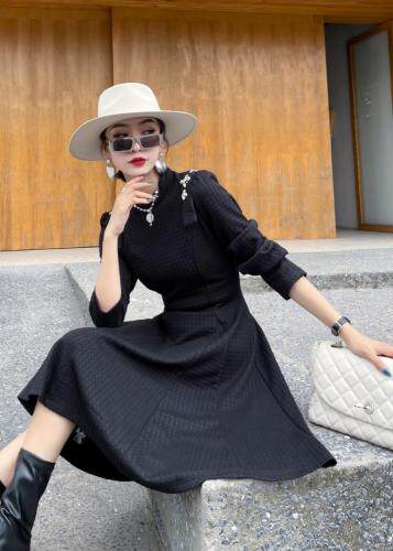 新款连衣裙，女装连衣裙，禾瓷