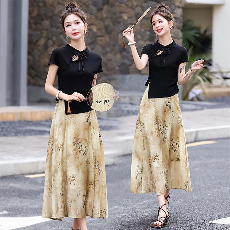 现货主推新款2024年夏季时尚潮流新中式天丝印花盘扣半身裙两件套，女装套装/套裙，蓝诺裳