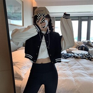 短款棒球服图片