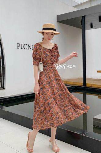 夏季新款碎花连衣裙，女装连衣裙，斯瑞威
