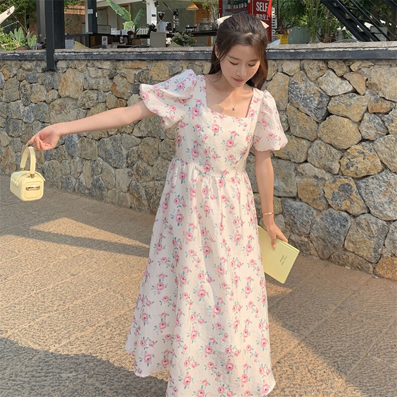 高级感气质小众碎花泡泡袖长裙2023夏温柔风初恋收腰显瘦连衣裙女,女装连衣裙,韩蜜菓