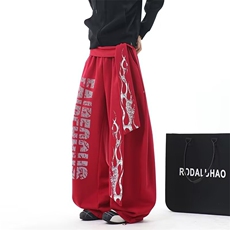红色
