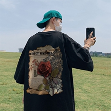 黑色