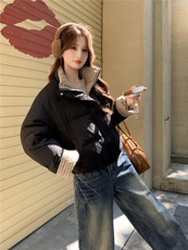 现货新款韩版宽松立领撞色格子袖口羽绒服短款外套百搭洋气，女装羽绒服，韩然一族