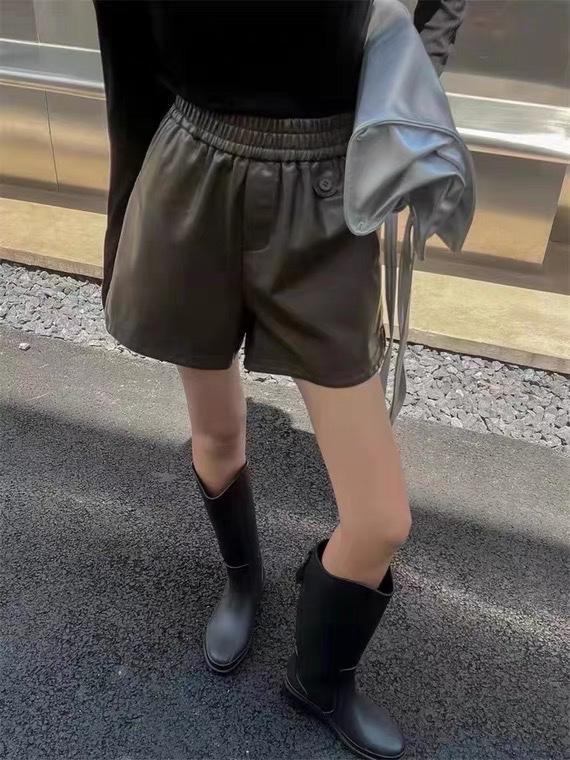 2022新款一粒扣百搭PU短裤,女装其它,L·H·X
