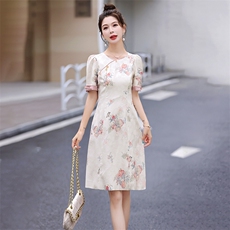 【现货----支持退现】新中式旗袍女2025夏季新款气质显瘦连衣裙，女装连衣裙，沁沁公主