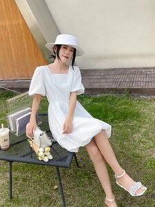 小香风连衣裙图片