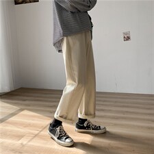 米白色