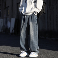 深蓝色