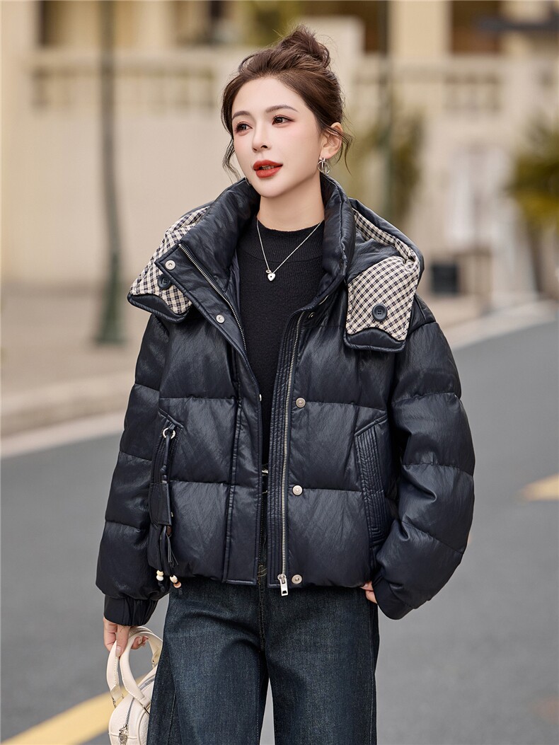 2025年冬季pu皮90白鸭绒连帽羽绒服,女装羽绒服,艾尚靓装