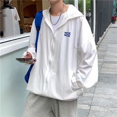 白色