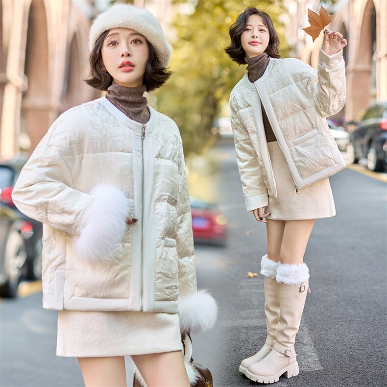 手袖狐狸毛拼接羽绒服女短款2024年新款重工刺绣亮片提花保暖外套,女装羽绒服,韩蜜菓