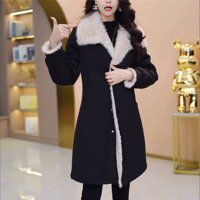 （现货）皮毛一体时尚气质减龄收腰显瘦中长款加绒加厚保暖外套女，女装皮草，韩蔻秀