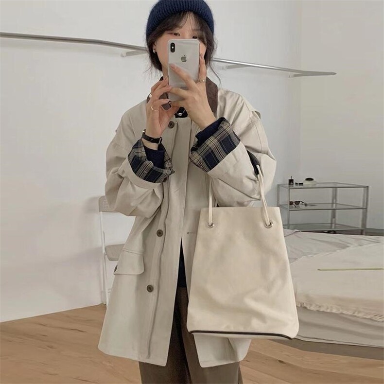 现货内里格子风衣，女装风衣，芭尼家