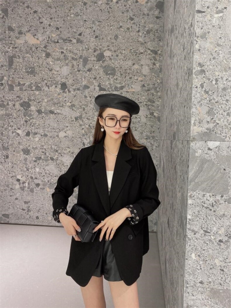 秋季新款显瘦西装，女装西装，魅丽女孩