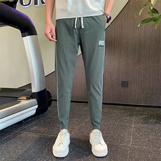 绿色