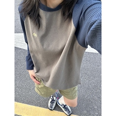 军绿色