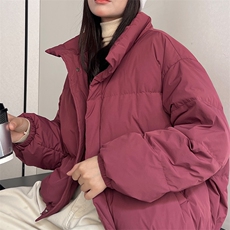 玫红色