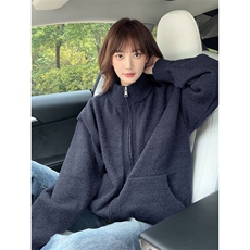 藏青色