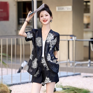 现货新款休闲重工艺刺修女夏薄款小个子时尚气质新中式气质两件套图片