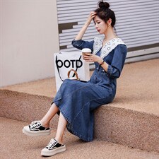 2022时尚新品牛仔连衣裙蕾丝娃娃领图片