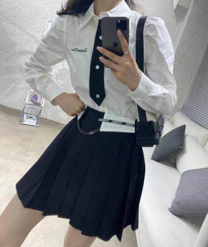 2??0??2??1??春款全面煥新??，女装，AMG