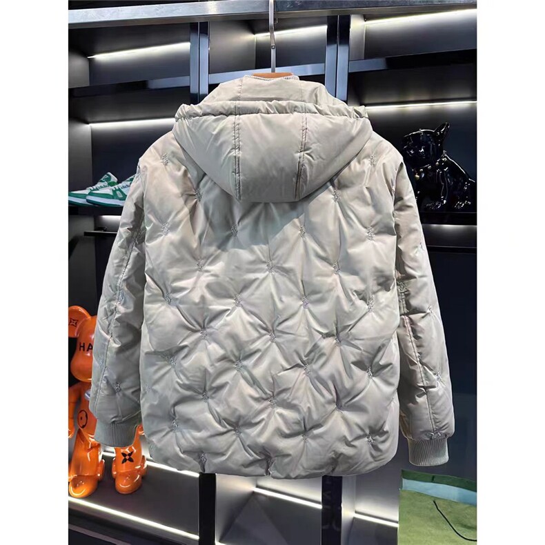 (网图)欧货高级感刺绣白鸭绒轻奢连帽重工艺羽绒服313B-P90-P190,男装羽绒服,星座313B