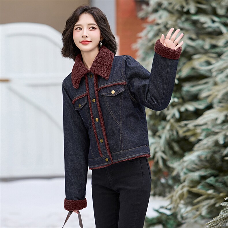 时尚拼接翻领加绒牛仔外套女2024年冬季新款ins潮高级感百搭棉衣，女装牛仔外套，美拉德工厂直营店