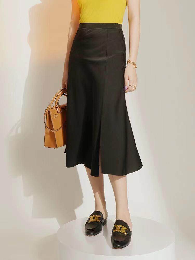 仿酸酸前小开叉半裙。，女装半身裙，贝纳拉