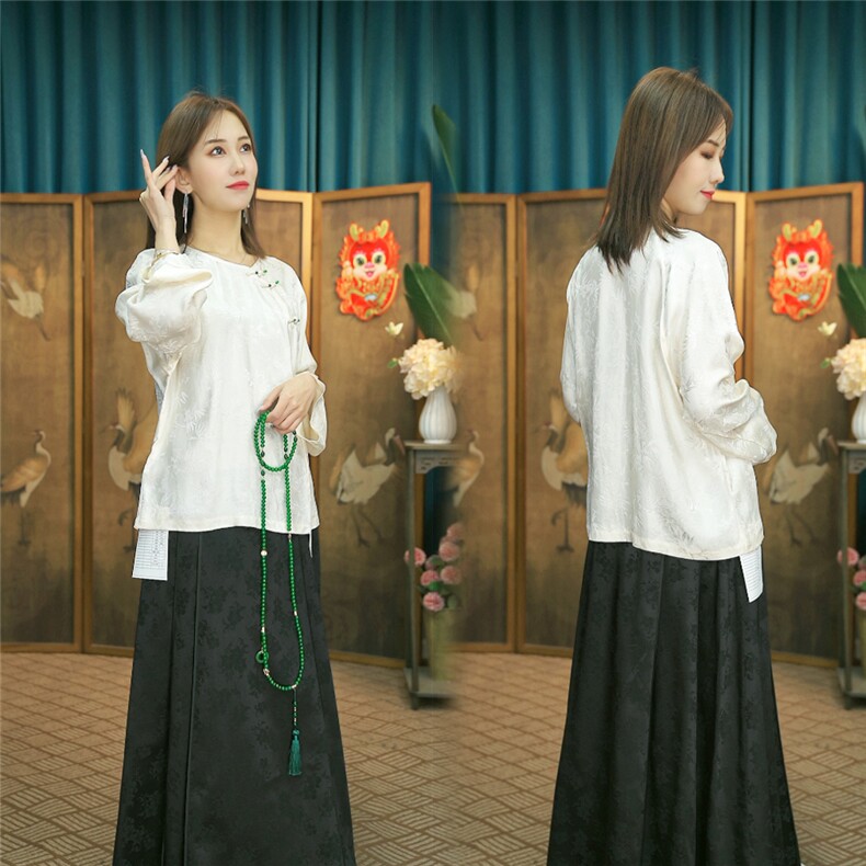 现货2024春季新款简约刺绣盘扣衬衫新中式穿搭上衣B08，女装衬衫，非你不可新中式