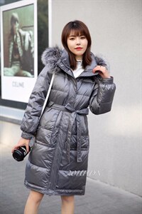 冬季新款大毛领羽绒服,女装羽绒服,红火丹妮