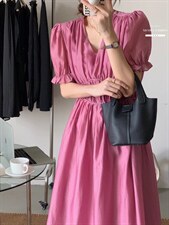 法式方领泡泡袖连衣裙夏季设计感小众温柔高级感初恋茶歇裙子，女装连衣裙，香丽迪1