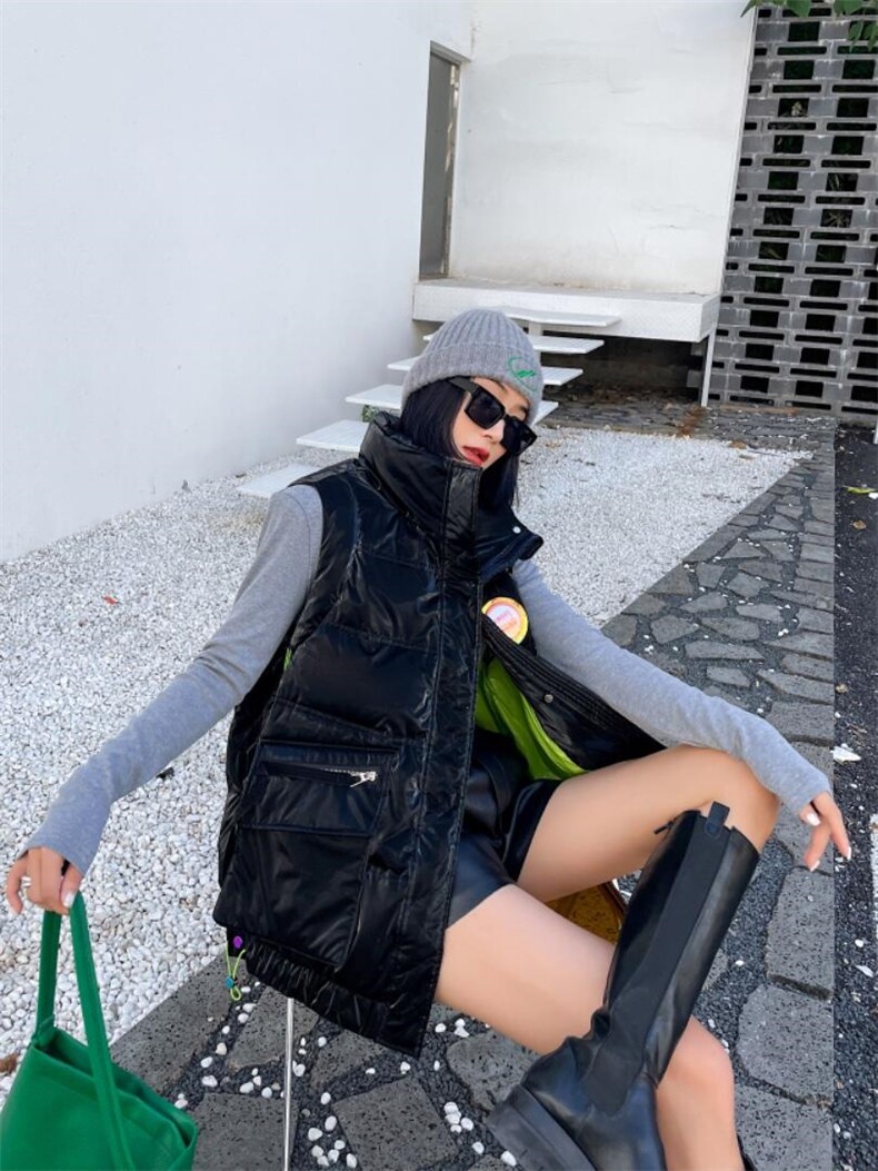 时尚大气独特羽绒马甲，女装马甲，裳之恋语