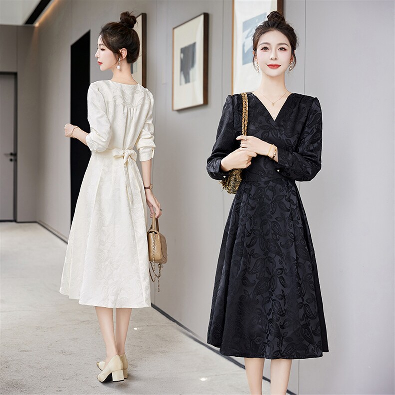 法式长袖白色连衣裙女2025春秋新款时尚显瘦高级气质名媛礼服裙子，女装连衣裙，香莘料