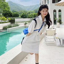 白色